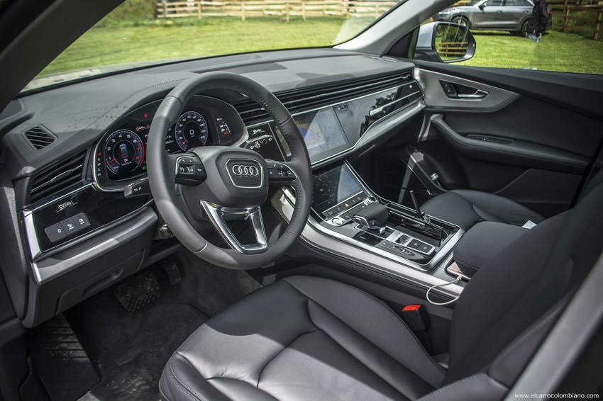 Interior del Audi Q8