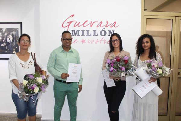 Premiados en el concurso: Guevara un millón de rostros