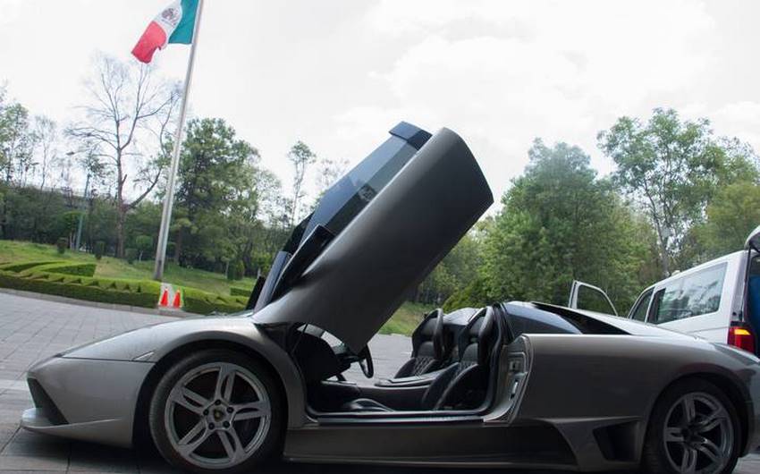 Autos de lujo subastado en Mexico para los pobres, Lamborghini murciélago