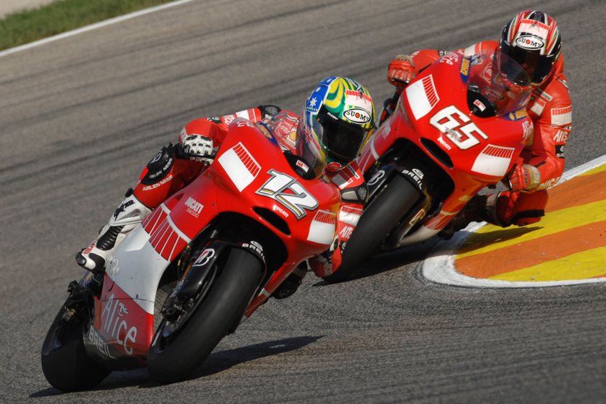 Troy Bayliss y Loris Capirossi en Ducati