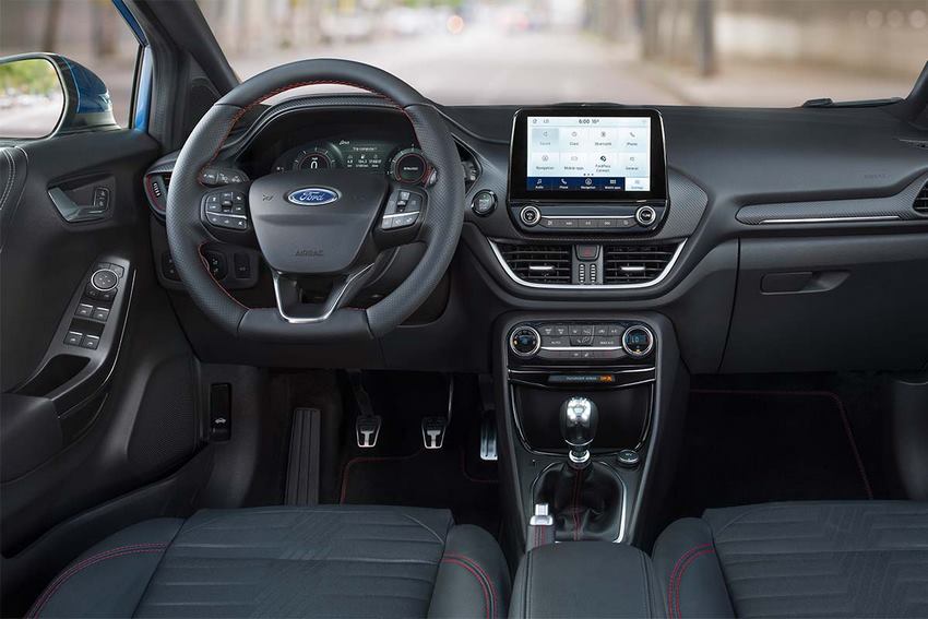 Interior de Ford Puma Titanium X