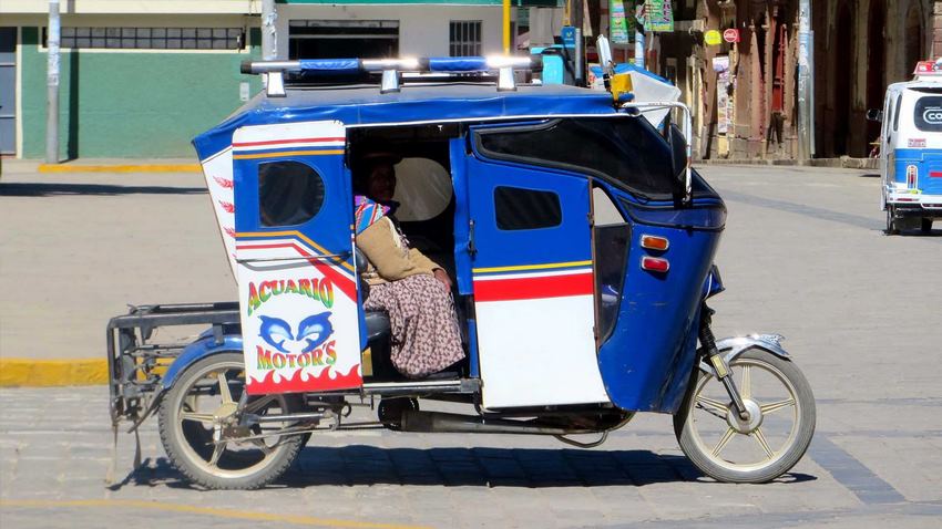 Mototaxi que funciona con agua