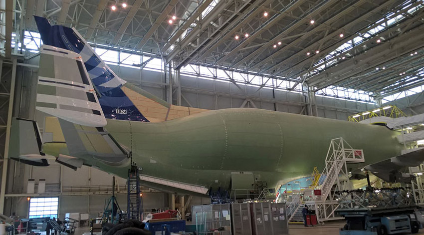 El Primer Beluga Xl Se Remonta A Los Cielos