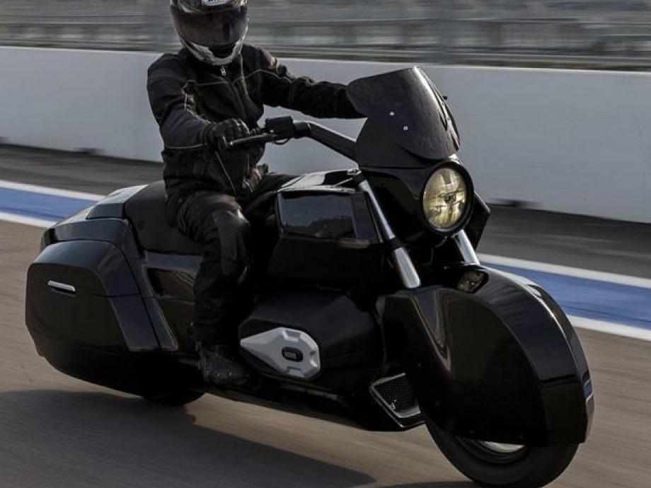 La moto crucero rusa Izh Kortezh