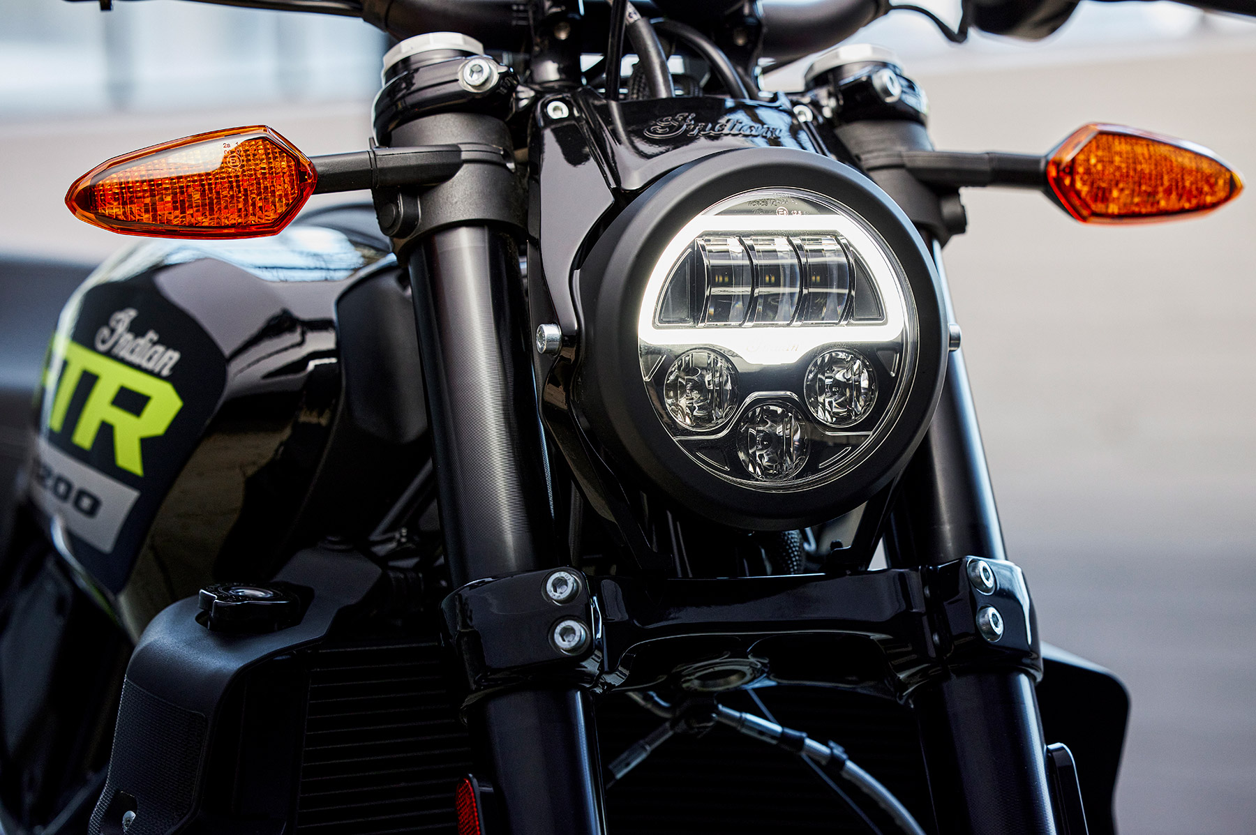 Indian FTR 1200 S Carbón