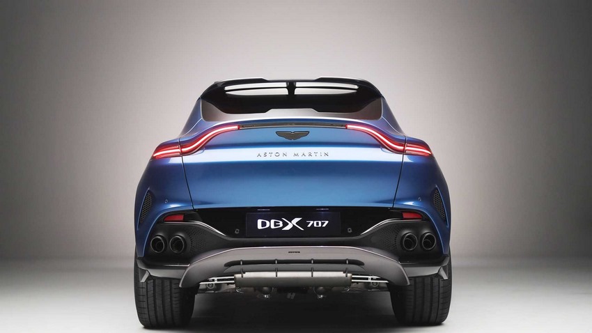 Aston Martin DBX 707