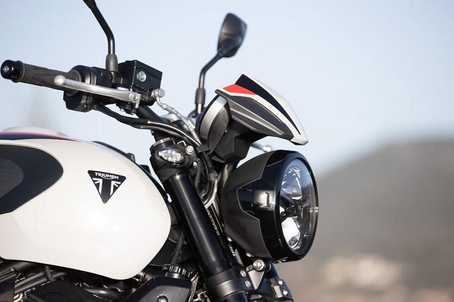 Una roadster tricilíndrica británica 