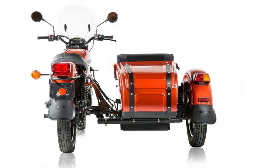 Parte trasera del sidecar eléctrico de Ural