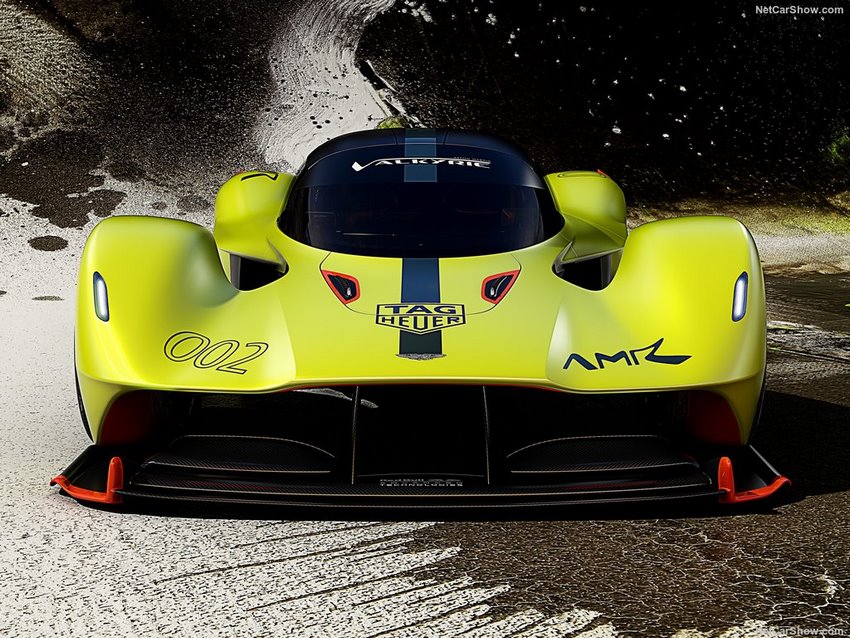 Frente del Aston Martin Valkyrie AMR Pro