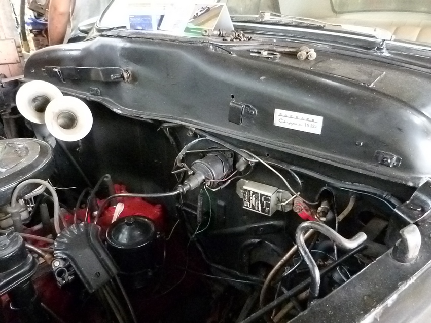 Packard Clipper Six 1942 en Cuba, interior del auto