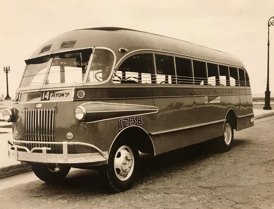 La guagua o el ómnibus