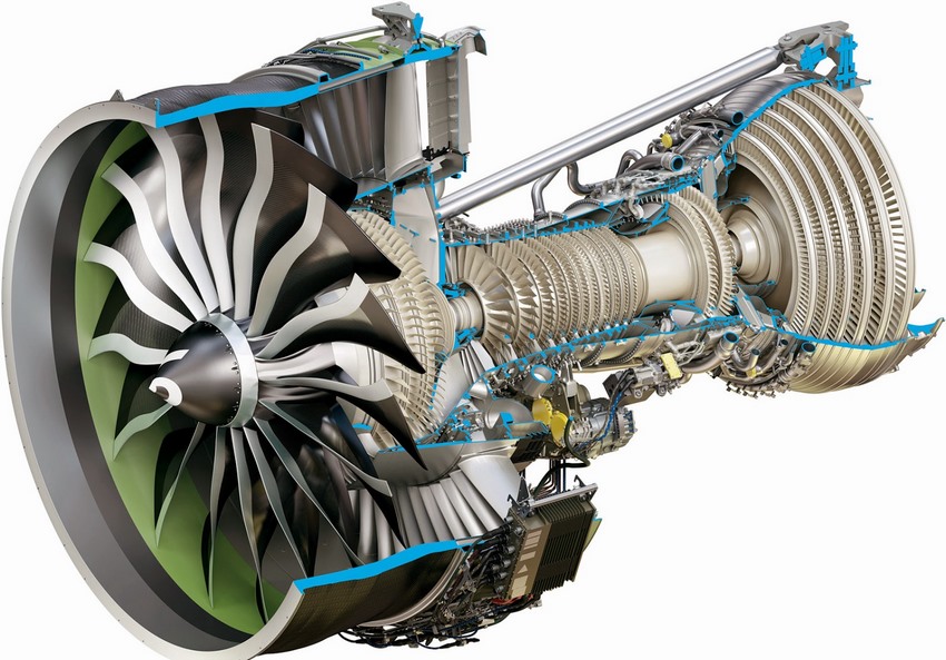 El diámetro del motor es 55% más grande que los otros tres motores CF-80C2, GE y Boeing realizaron varias modificaciones y refuerzos en la semi-ala y el pilón donde se instaló el motor.