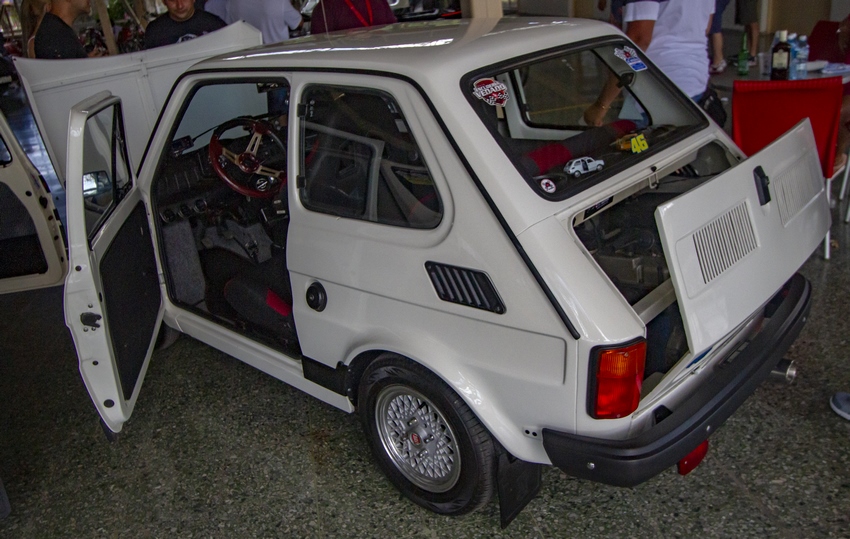 Parte trasera del FIAT POLACO 126-P