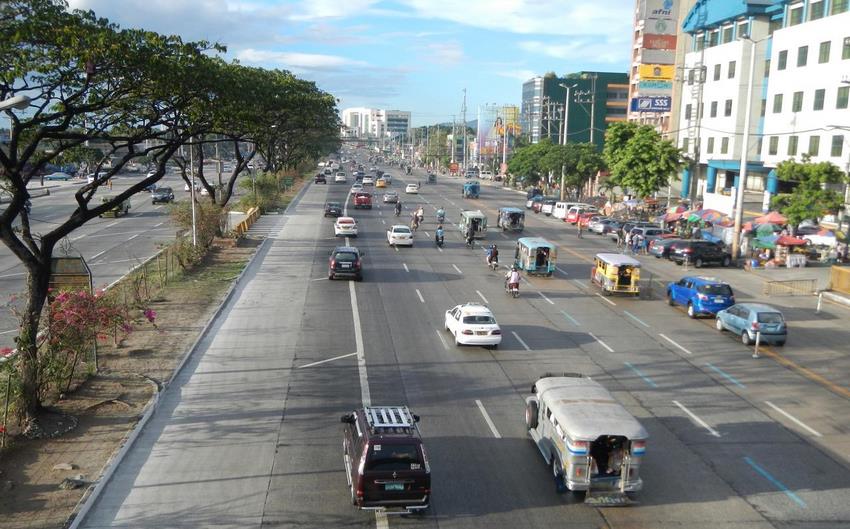 Una de las carreteras peligrosas del mundo, Avenida de la Commonwealth