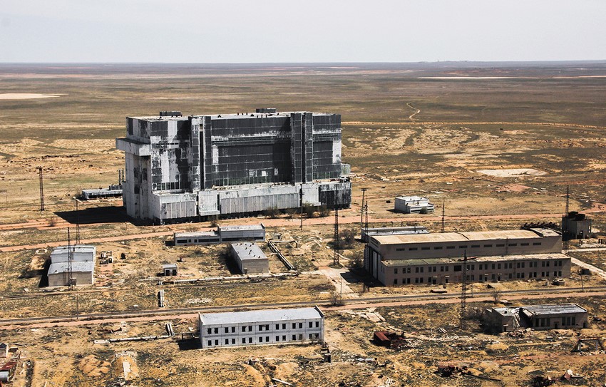 La línea férrea del cosmódromo Baikonur es decisiva en los viajes al espacio exterior. Es también la vía ferroviaria industrial más larga de la Tierra.