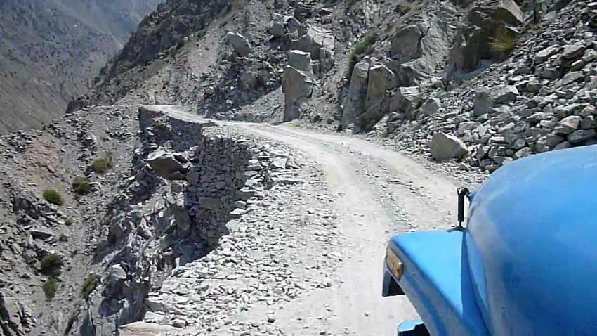 Una de las carreteras peligrosas del mundo Fairy Meadows