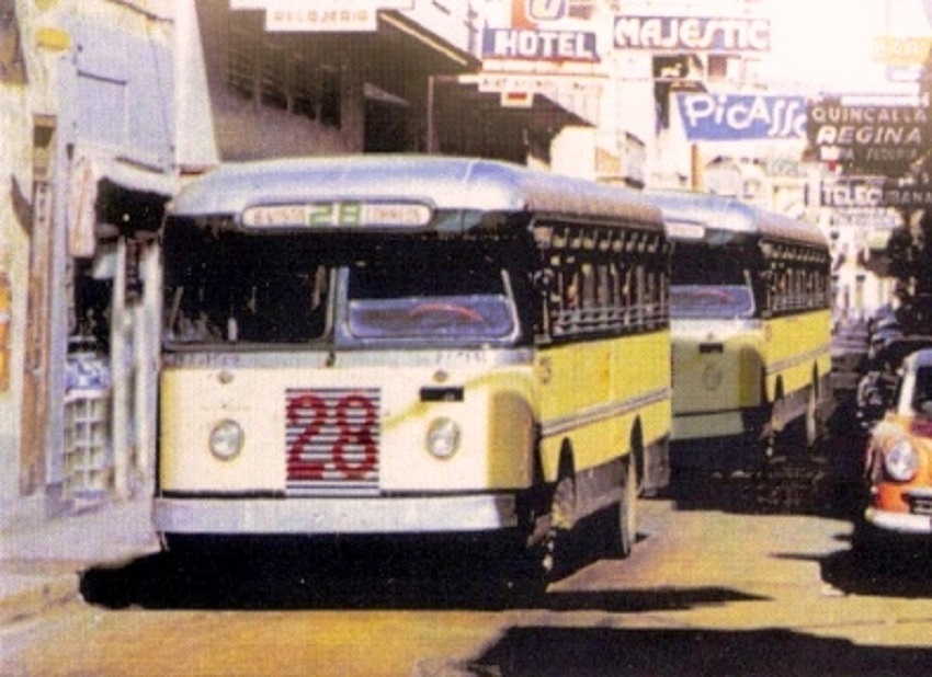 La Habana años 50, ómnibus de madera