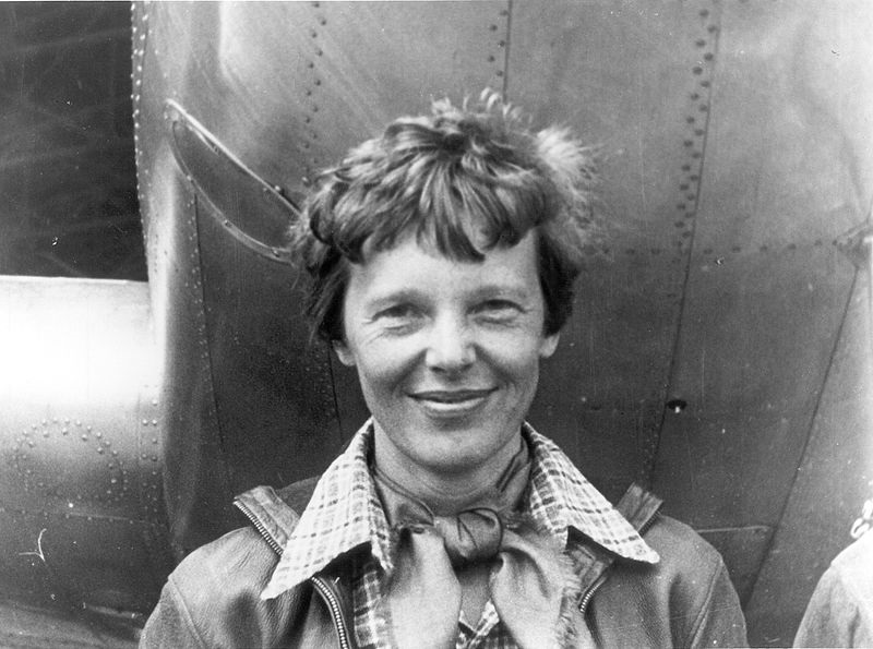 Amelia Mary Earhart, aviadora estadounidense