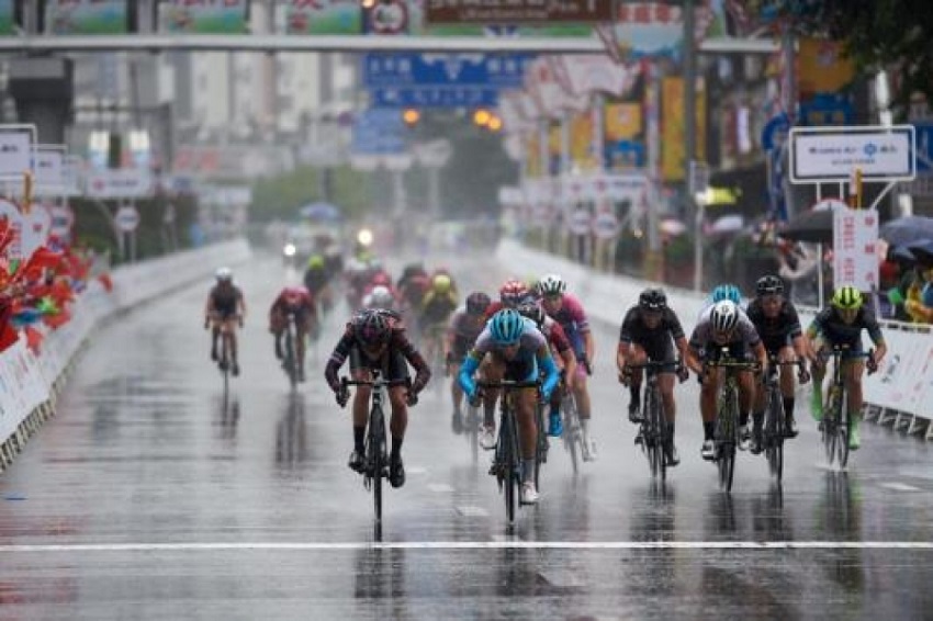 Arlenis Sierra entrando en la meta del Tour de Guangxi