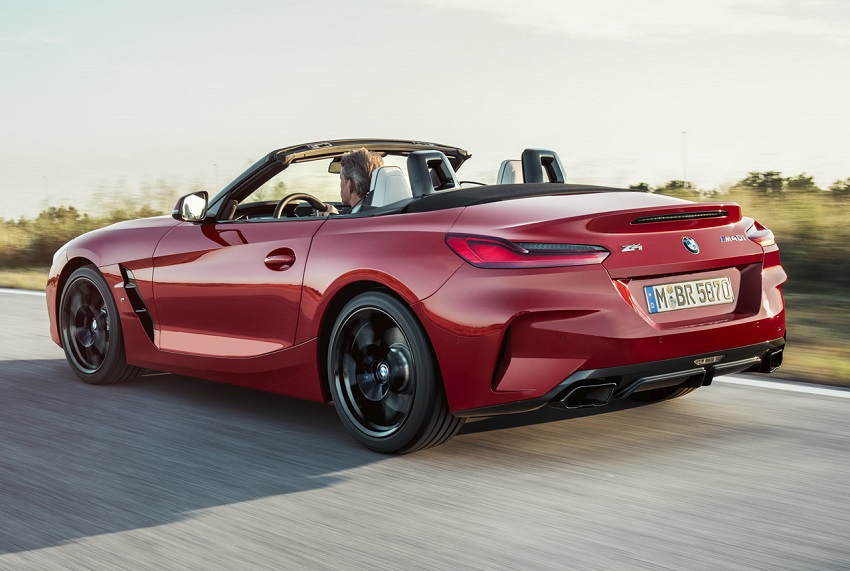 BMW Z4 en rojo parte trasera