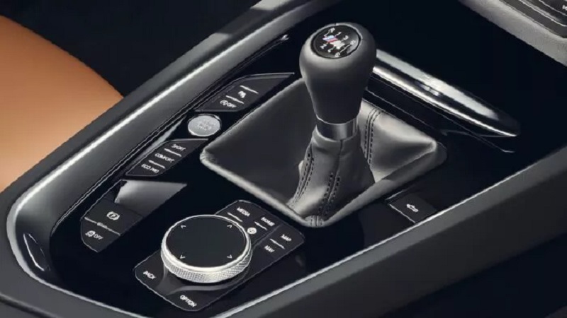 BMW reafirma su apuesta por el cambio manual