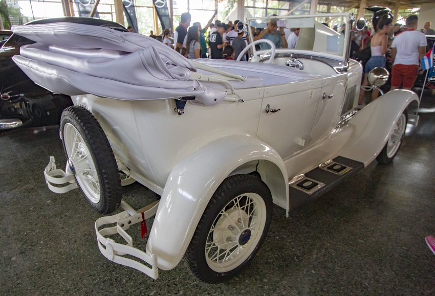 El Ford Modelo A Standard Phaeton o fotingo de Josué Cabrera García