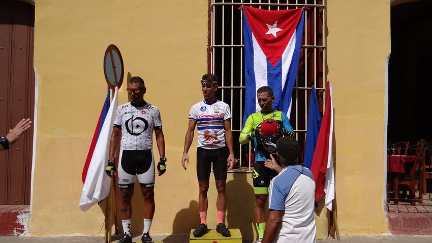 Vicente Sanabria, Erik González y Marcos Liosdán Lazo ganadores de la categoría B