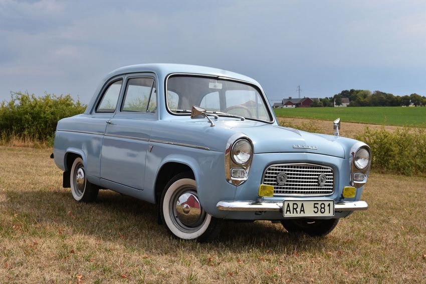 Ford Anglia 4 cilindros de 1958