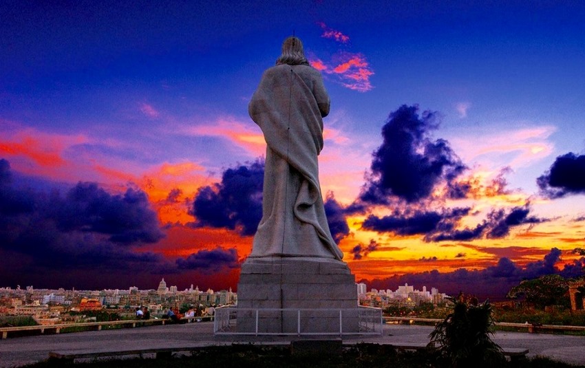 El cristo de la habana, atardecer