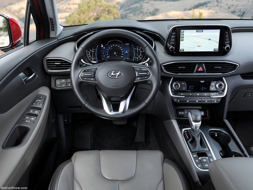 interior del Hyundai Santa Fe 4ta generación
