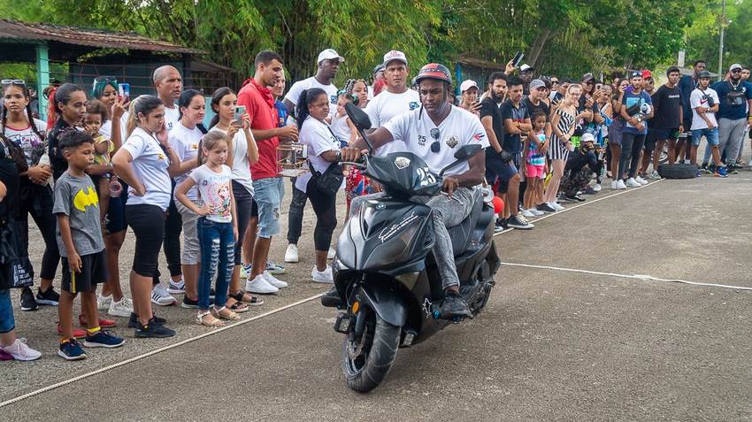 Fiesta motera