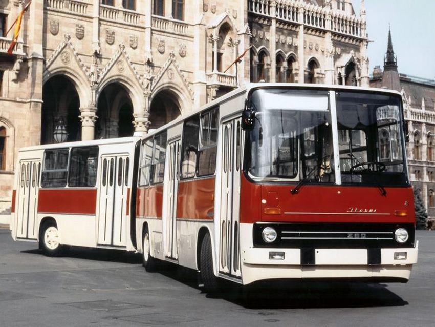 Ómnibus articulados Tipo Ikarus 280