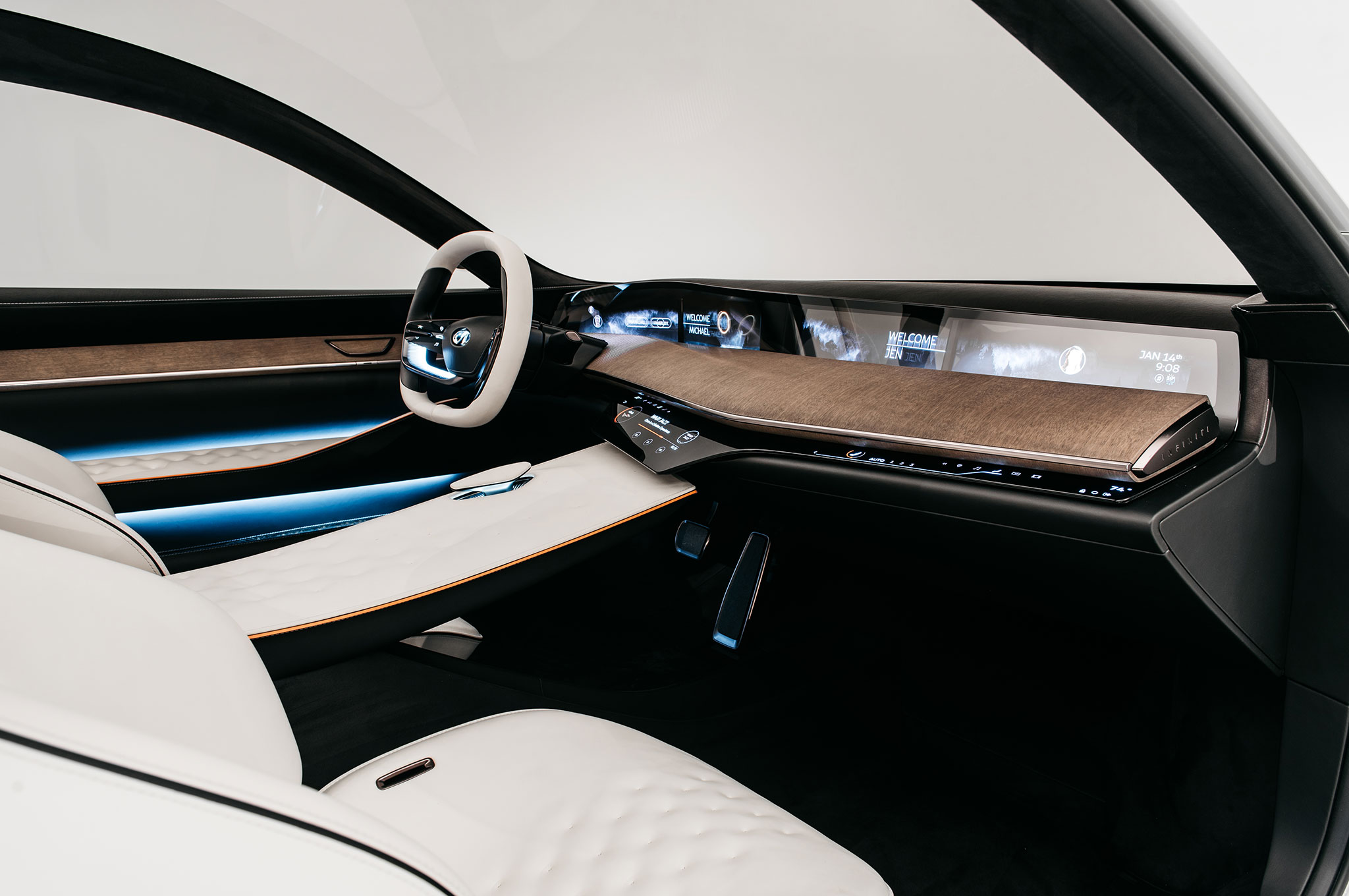  InfinitiQ Inspiration Concept panel interior
