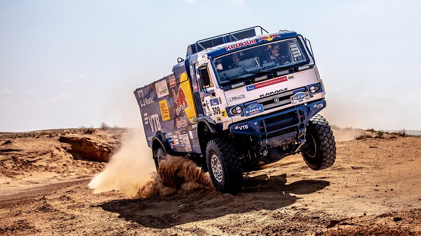 Eduard Nikolaev en su Kamaz Rally Dakar-2019
