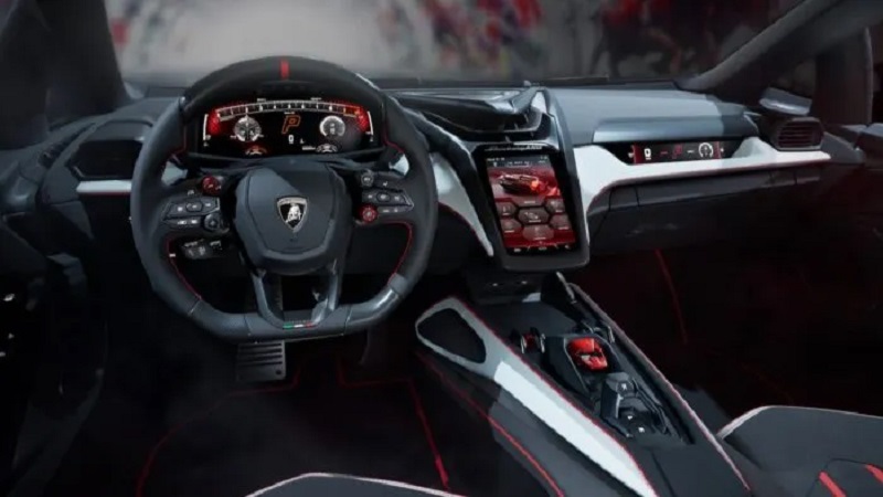 Lamborghini Revuelto SV