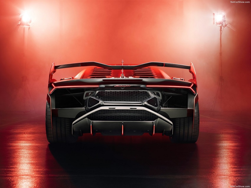 Lamborghini SC18