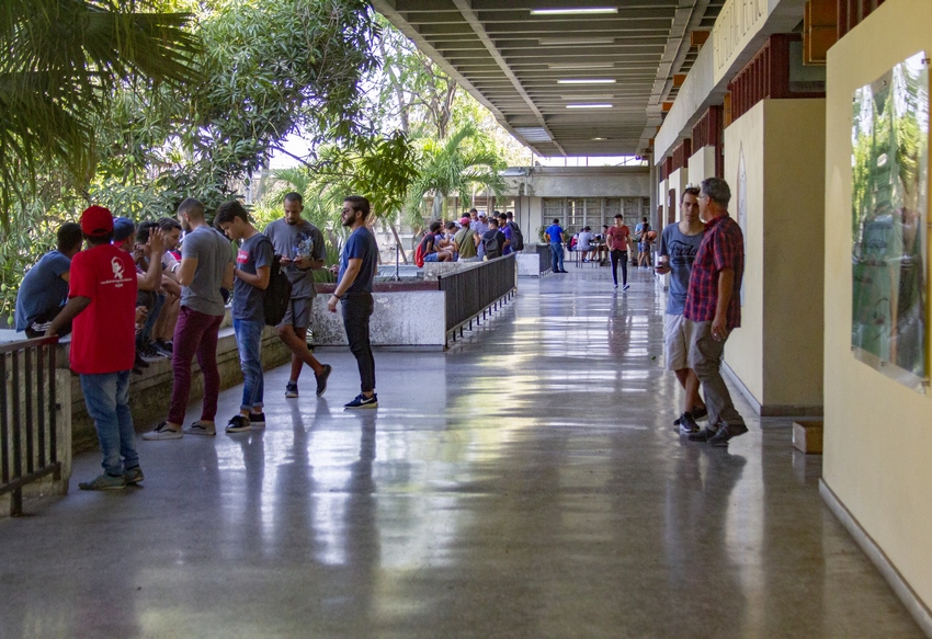 En el Curso 2018-2019 la facultad de Mecánica tiene una matrícula de 808 estudiantes.