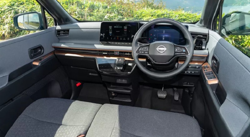 Nissan por aumentar la autonomía con toldo solar