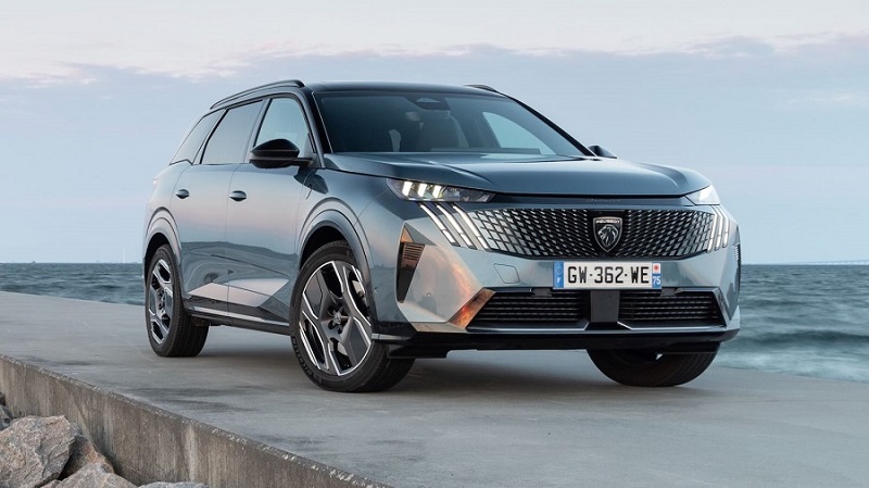 Peugeot por acelerar el paso en 2025 