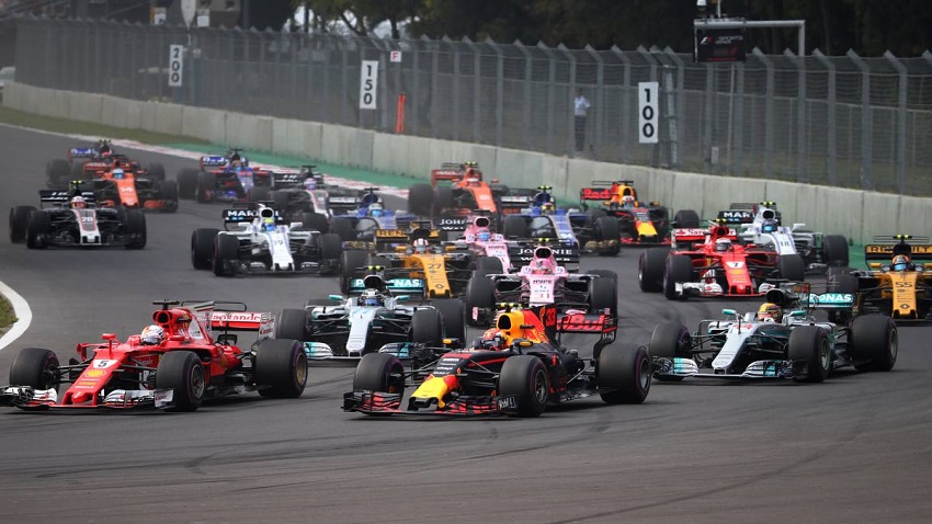 Carrera de Formula 1 en Austin, Kimi Räikkönen en cabeza