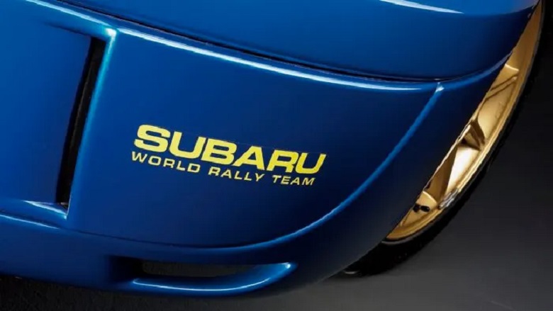 El origen fortuito de las llantas doradas de Subaru
