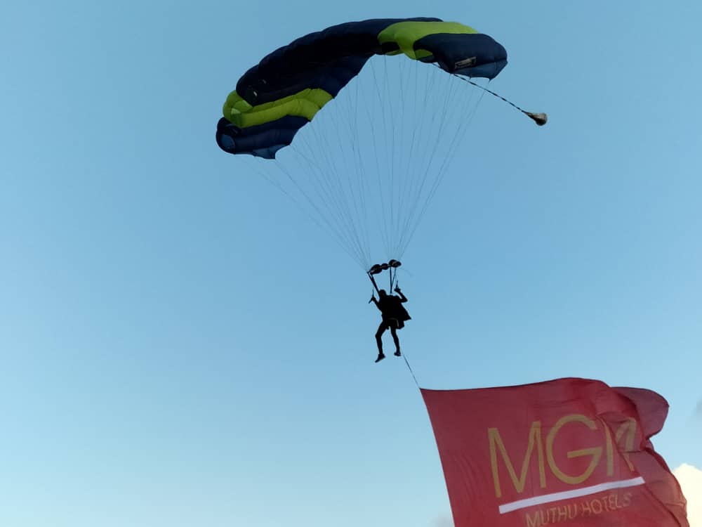 III FESTIVAL DE DEPORTES AEREOS EN CUBA