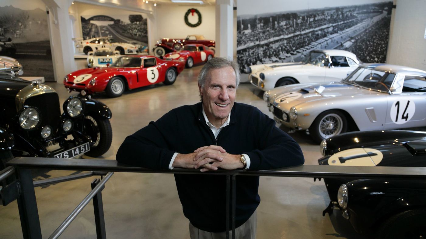 Bruce Meyer, propietario del Garaje-museo-móvil