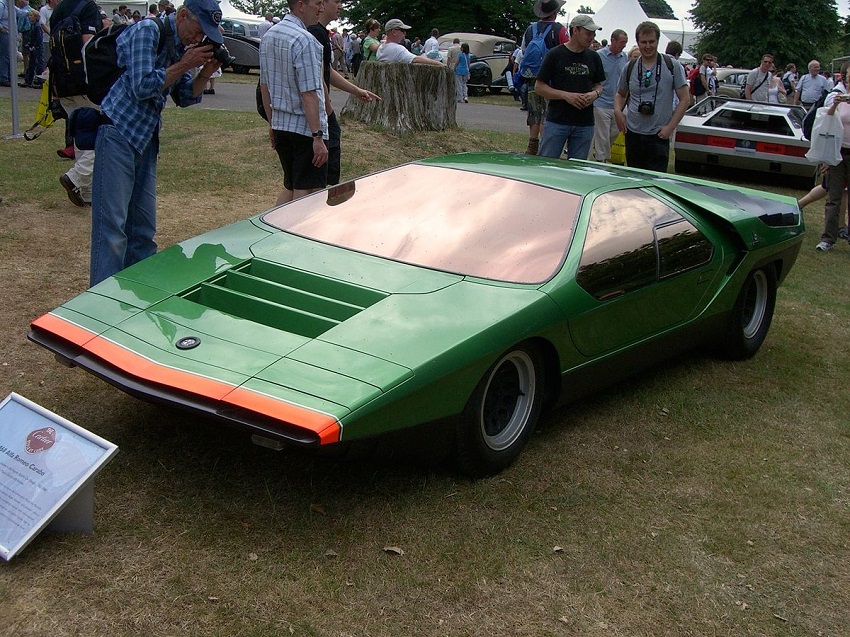 Alfa Romeo Carabo de frente