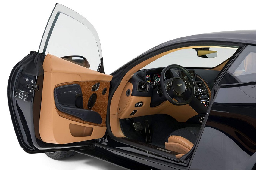 Interior del Aston Martin DB11 Blindado