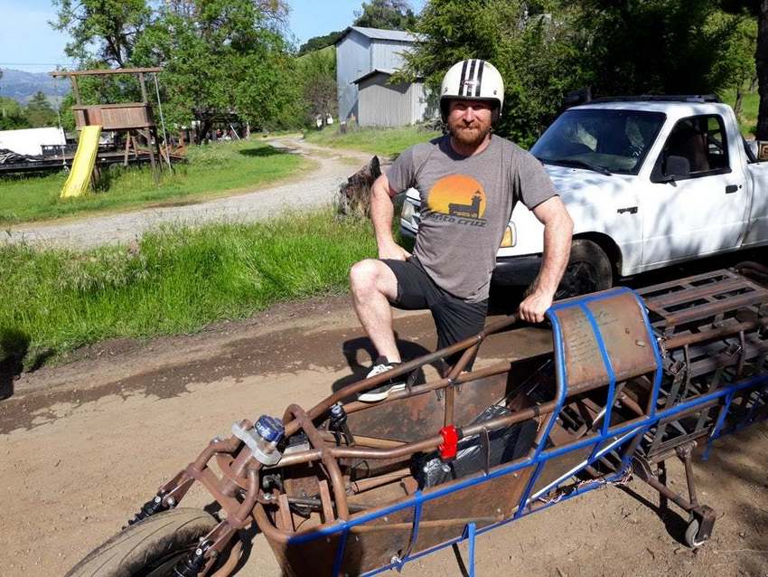 Shea Nyquist y su moto eléctrica aerodinámica