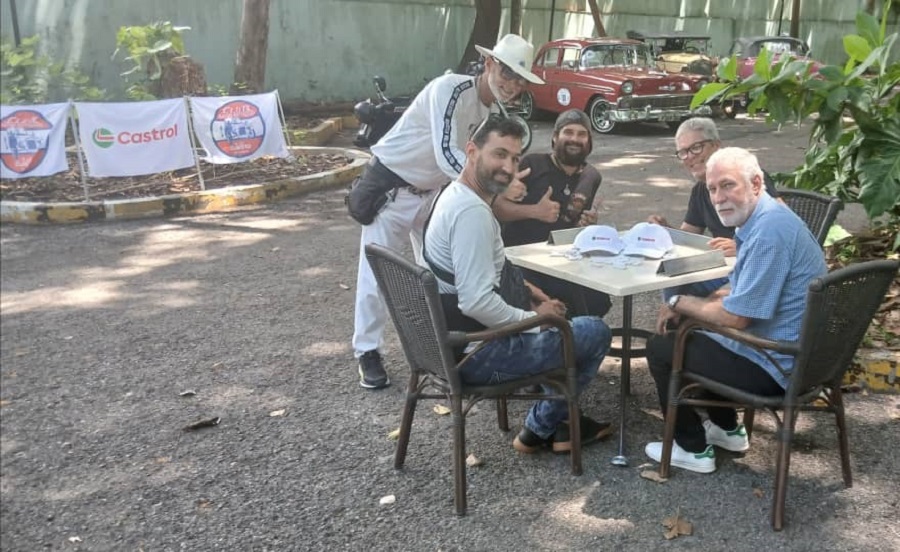 Club de Autos Clásicos y Antiguos