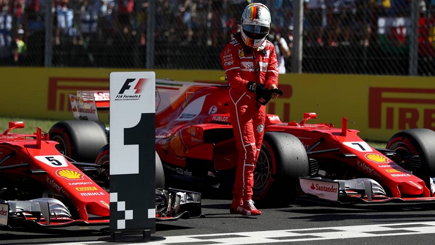 Vettel con su Ferrari en pista