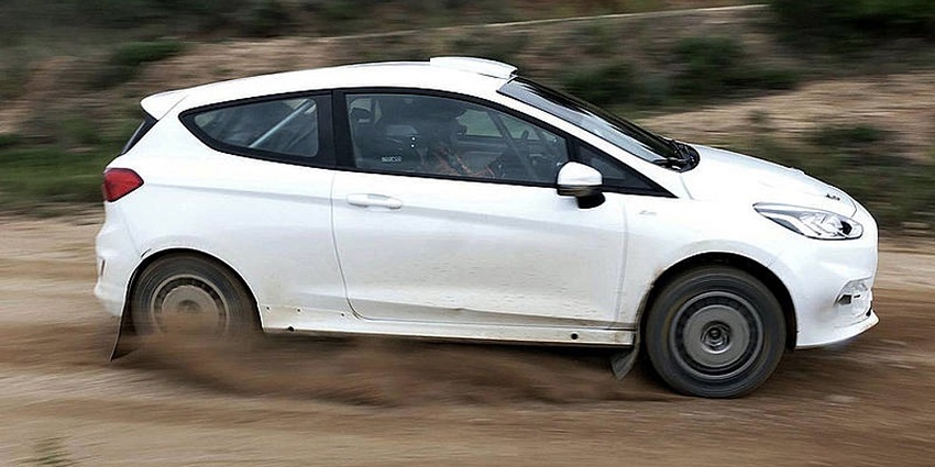 Ford Fiesta R2 2019 de M-Sport BLanco