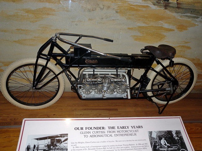 Moto de Glenn Curtis en el Curtis Museum